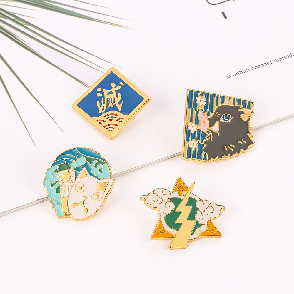 1pcs 애니메이션 상품 핀 배지 귀여운 만화 디자인  - Anime Merchandise Logo 리뷰 및 가격
